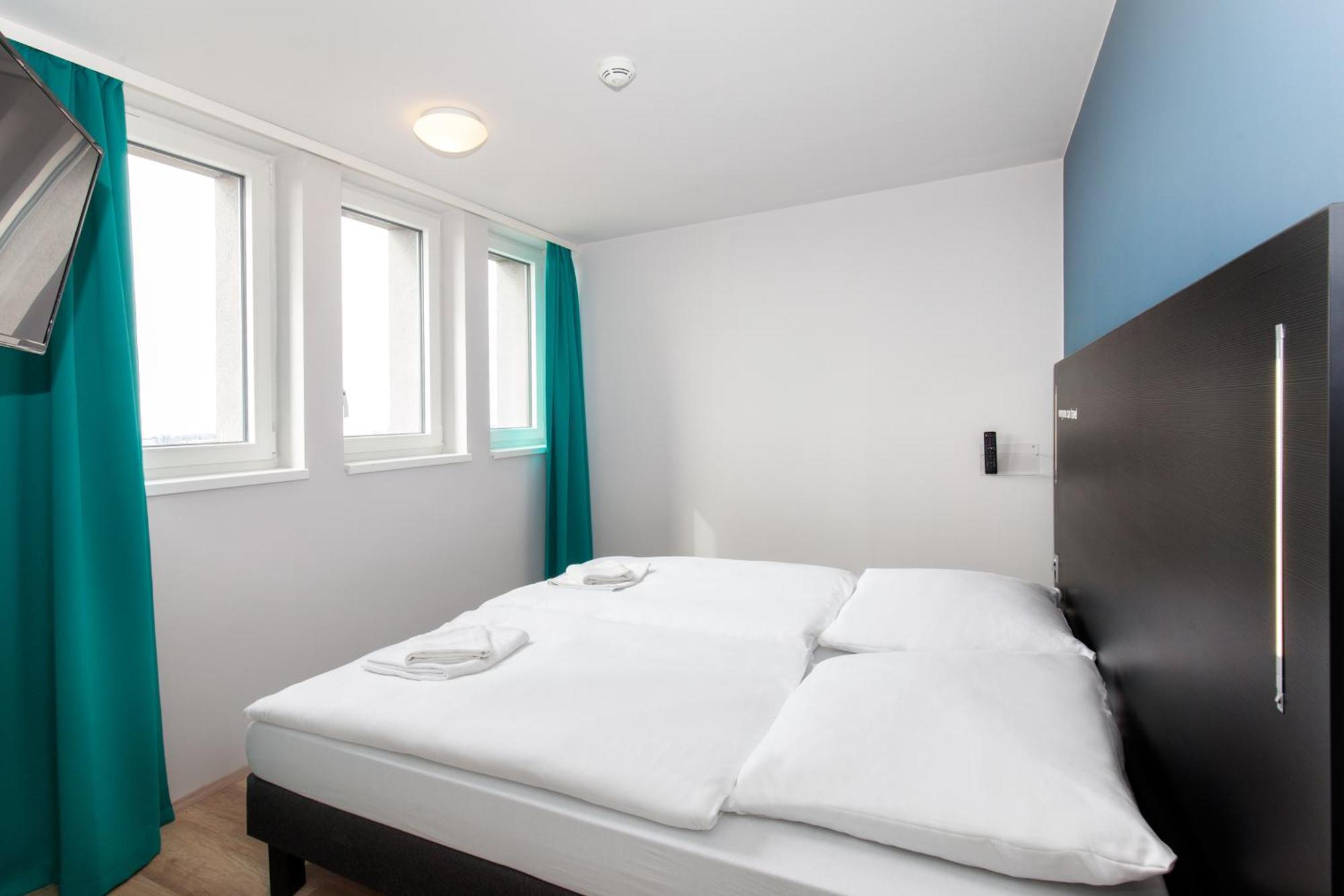 A&O Prague Rhea Hostel Room photo